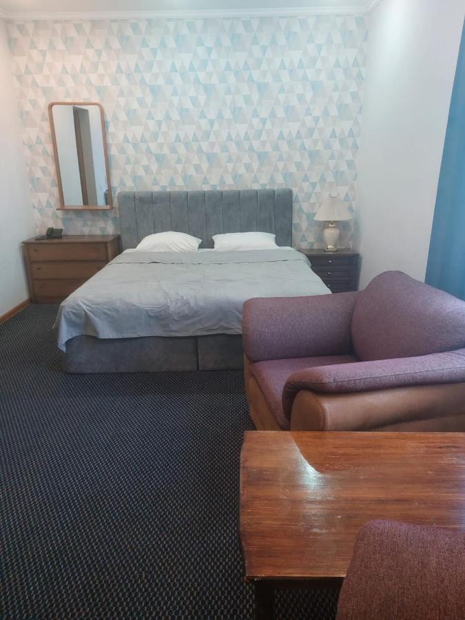 Victoria Hotel อัคเทา ภายนอก รูปภาพ
