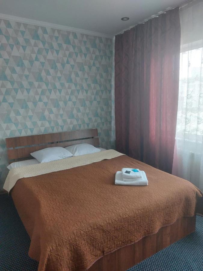 Victoria Hotel อัคเทา ภายนอก รูปภาพ